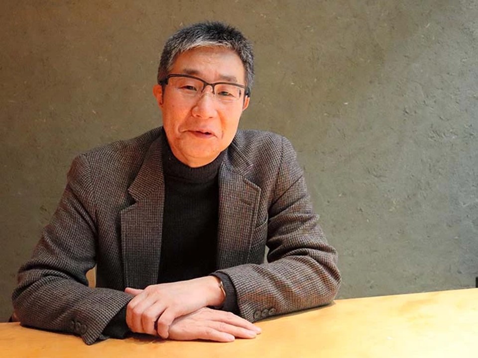 Professor Takehiko Kariya interviewed by Asahi Globe | Nissan Institute ...